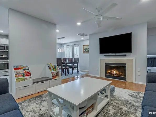 48 Buchanon Ct #48, West Orange, NJ 07052