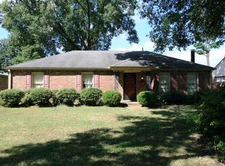 1689 Dorset Dr, Memphis, TN 38117