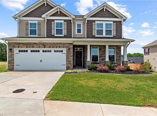 1626 Silver Lake Dr, Kernersville, NC 27284