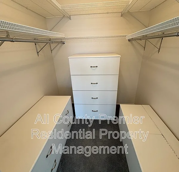 409 Hidden Village Dr — Photo 11