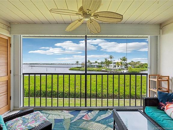 4th image of 2104 NW 22nd Avenue #120