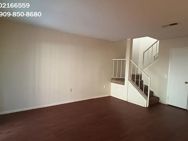 4859 Jackson St #B — Photo 4