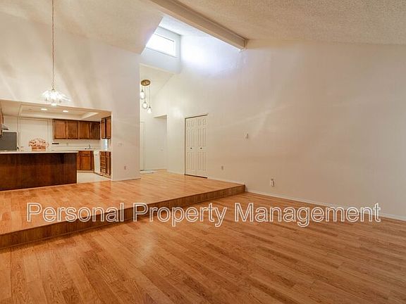 2nd image of 608 SE 141st Ave Unit B