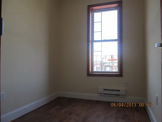 Rented by The Hamilton Group | media 14