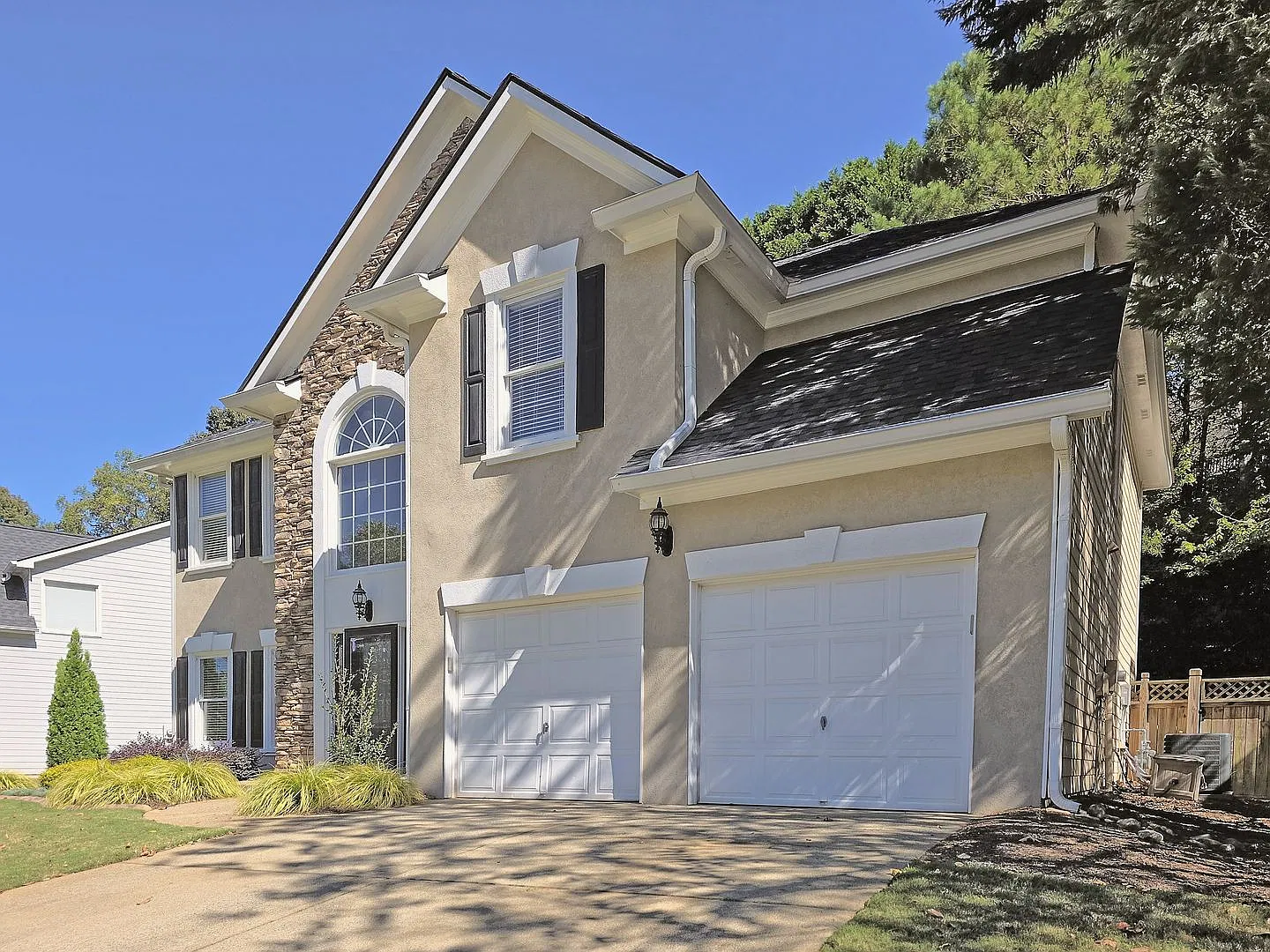 Beautifully Updated 4-Bedroom Home in Legacy Park Kennesaw! — Photo 2