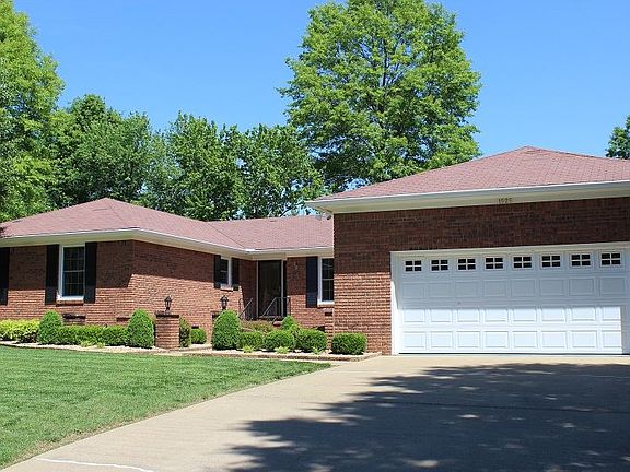 3rd image of 1525 Beckett Dr