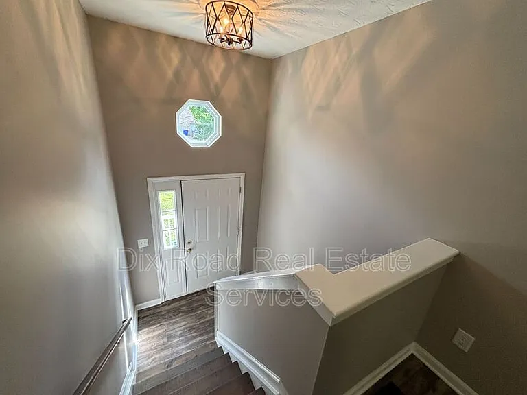 794 Carriage Hill Ln — Photo 6