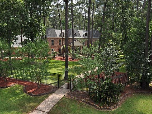  Tranquility of country living where quality and class abound!