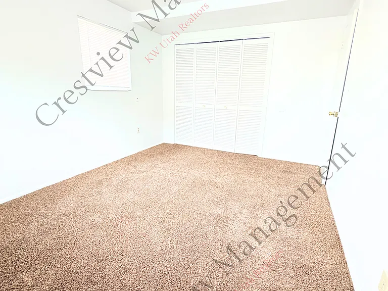 549 E Stringham Ave #B — Photo 10