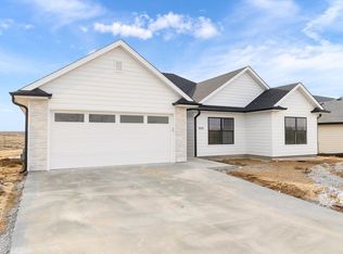 5221 Whisper Dr, Columbia, MO 65203