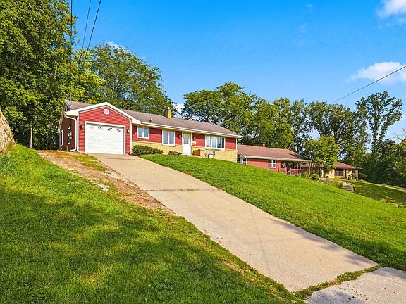 2nd image of 360 Julien Dubuque Dr