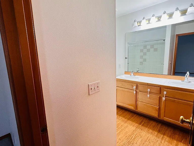 344 227th Ln NE — Photo 30