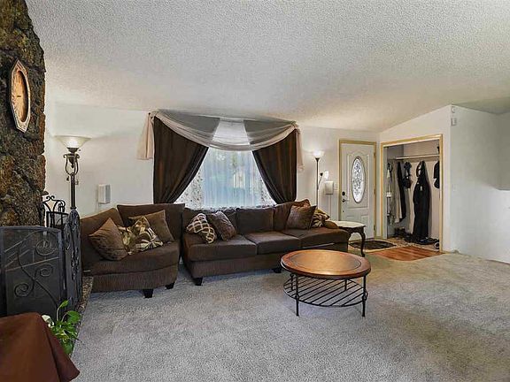 4th image of 11812 N Howard Ct