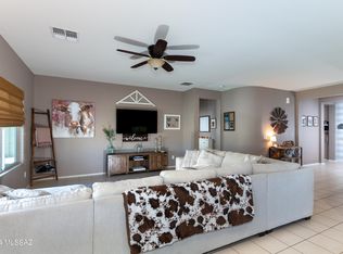 21322 E Liberty Pl, Red Rock, AZ 85145