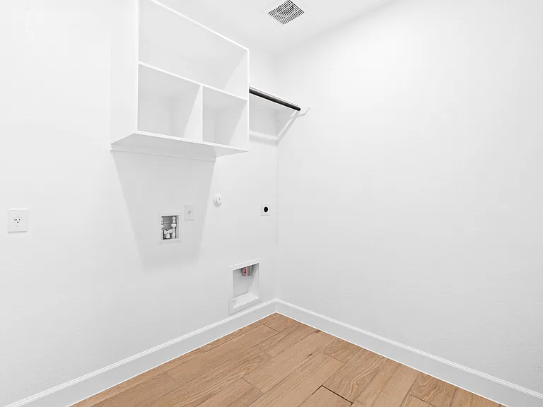 310 Barton Crk — Photo 24