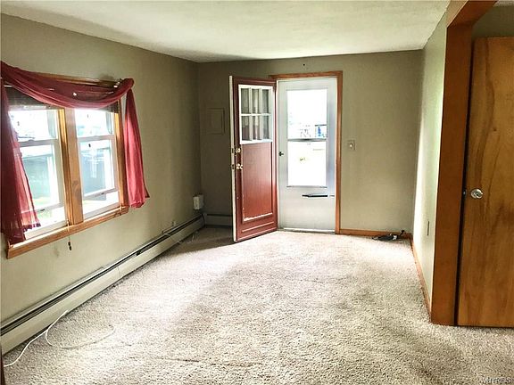 4th image of 3886 Dartmouth St