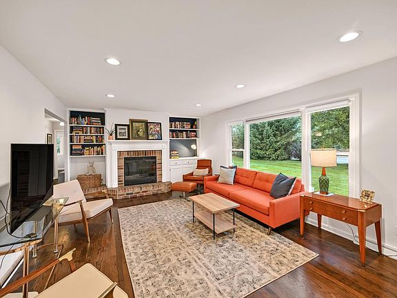 3rd image of 3035 Pilgrim ROAD