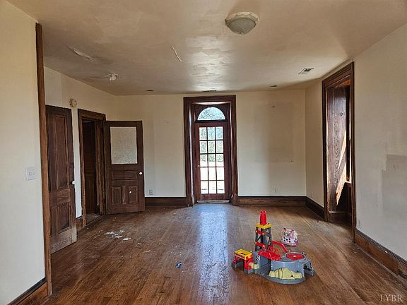 12th image of 1020 Harrison St