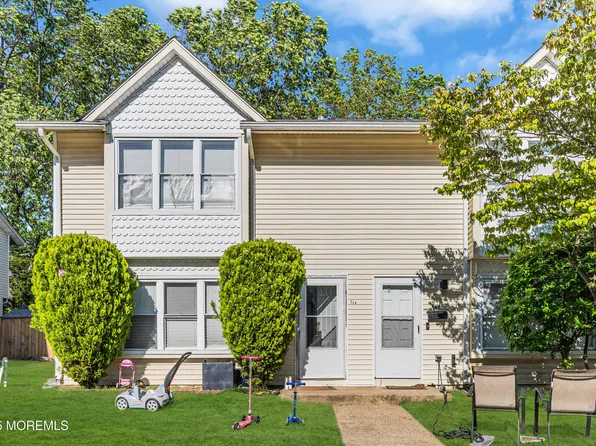 168 Stratford Place, Lakewood, NJ 08701