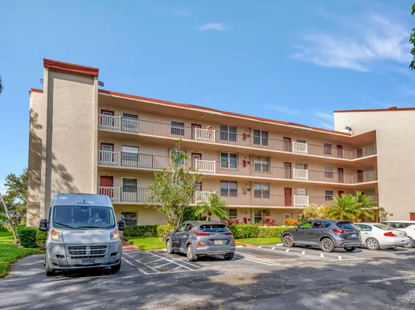 25 Abbey Lane #301, Delray Beach, FL 33446