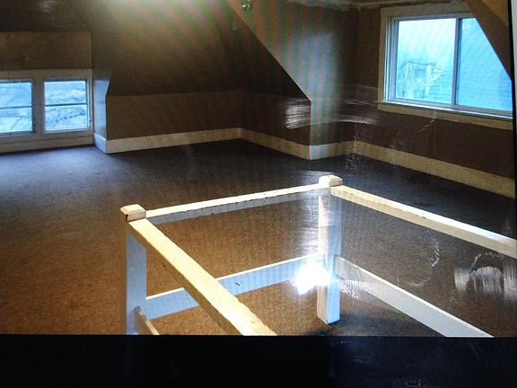 3rd image of 320 N Georgia Ave #1