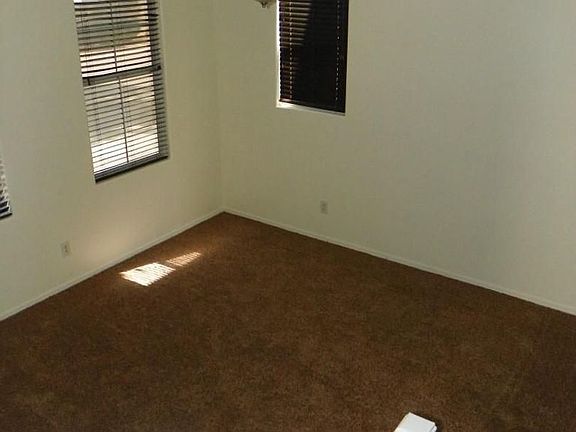 4th image of 420 N 66th Ave
