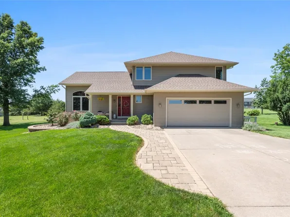 3904 Shady Oaks Dr, Marion, IA 52302
