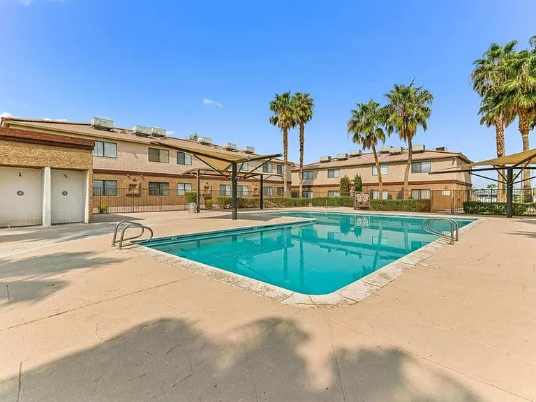 Arcadia Palms — Photo 29