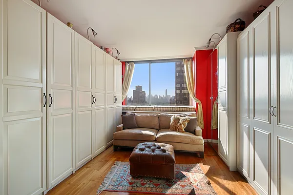 Rented by Corcoran | media 13