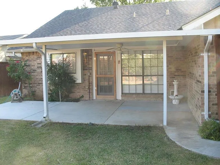 1325 Kesser Dr — Photo 10