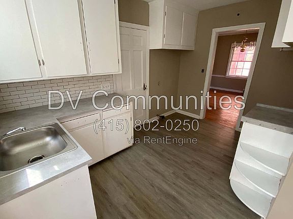 3rd image of 3570 Lynnfield Rd