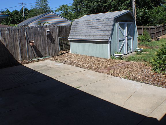 4th image of 1907 W Austin Dr