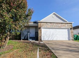 711 Suffolk Cv, Springdale, AR 72764