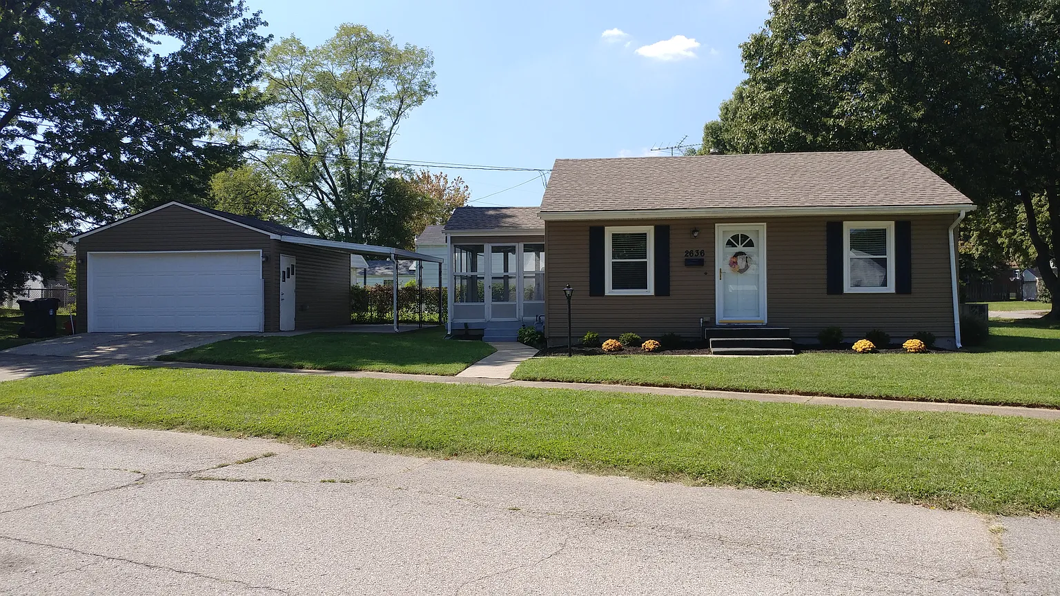 2636 Merhoff St photo 1