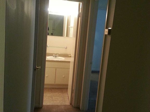 4th image of 101 Village Ln APT E