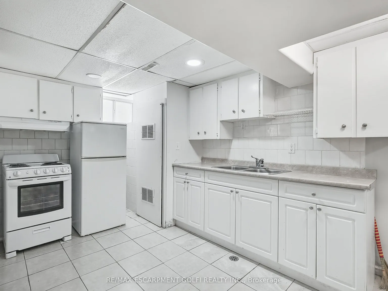 2 bed, $1,450 — Photo 3