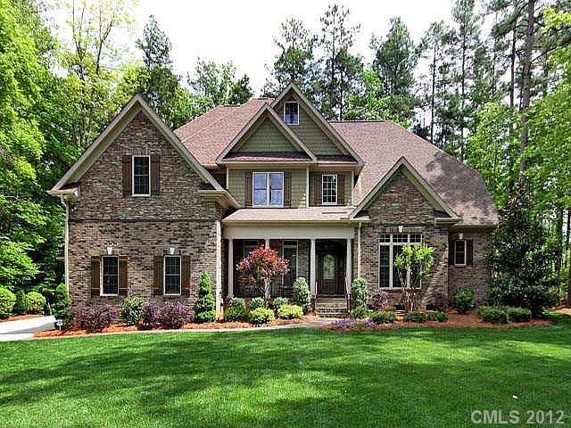 1st image of 124 Hawksnest Ln