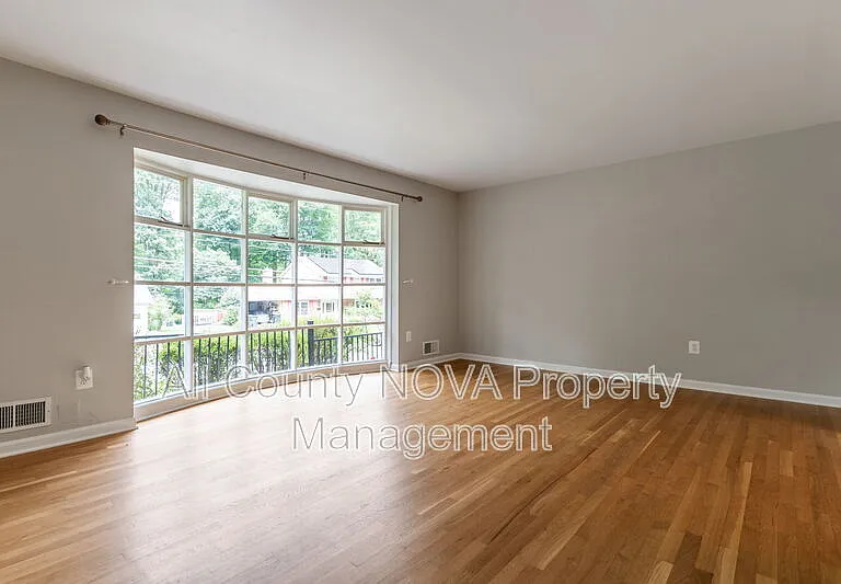 4126 Lenox Dr — Photo 14