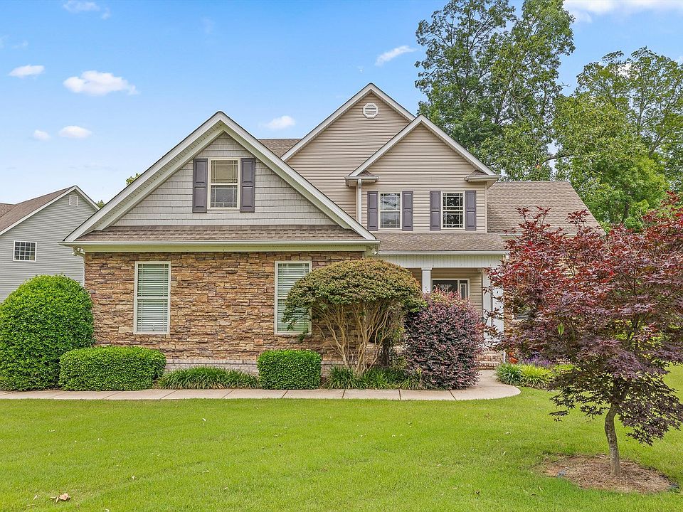 114 Avenue Of The Oaks, Rock Spring, GA 30739 | MLS #1513846
