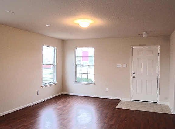 3rd image of 15431 Dillon Hill Cir