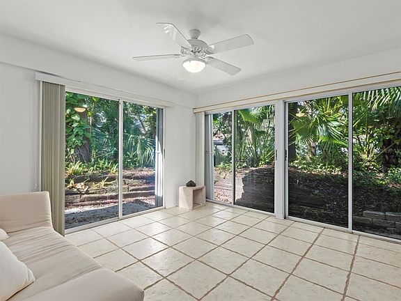5th image of 6809 Arbor Oaks Dr