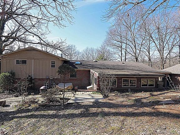 5th image of 2756 Oakshire Cir