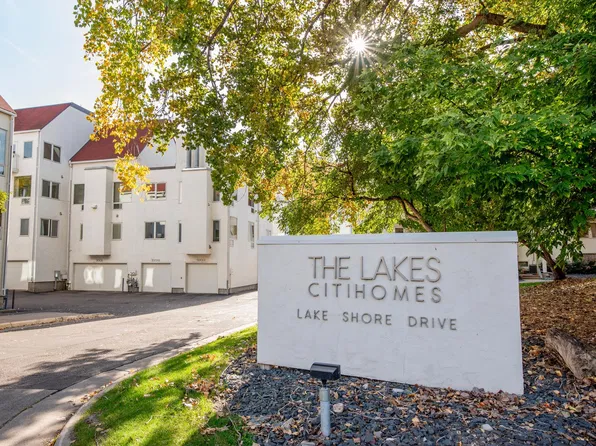 3001 Lake Shore Dr #A, Minneapolis, MN 55416