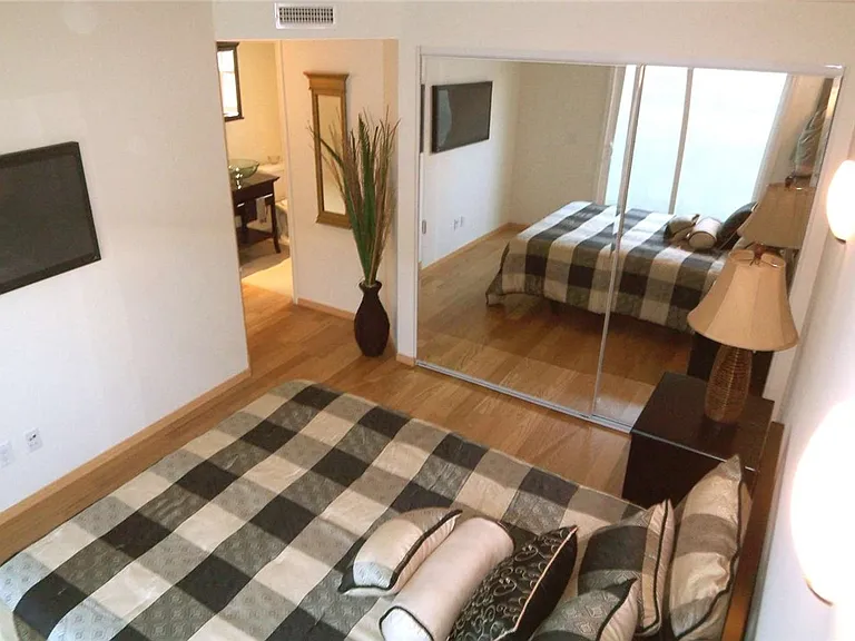 1826 W Balboa Blvd #A — Photo 5