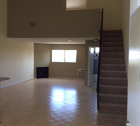 3rd image of 1402 N Alta Vista Blvd APT 310
