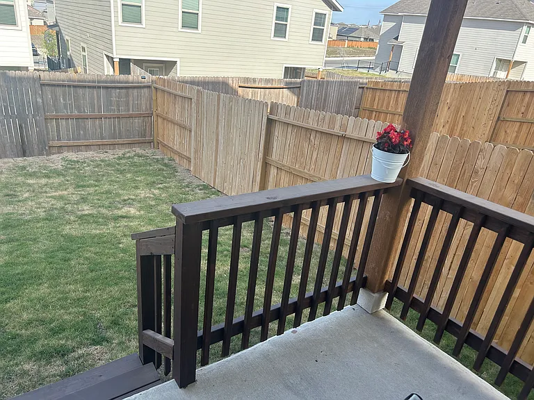 Briarwood Dr — Photo 6