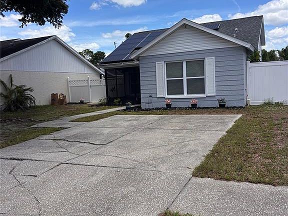 3rd image of 13304 Laraway Dr