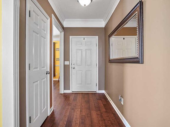 5th image of 1426 Palay Dr