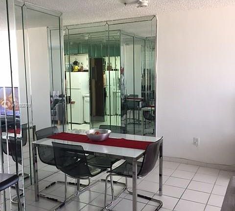 5th image of 2899 Collins Ave APT 402