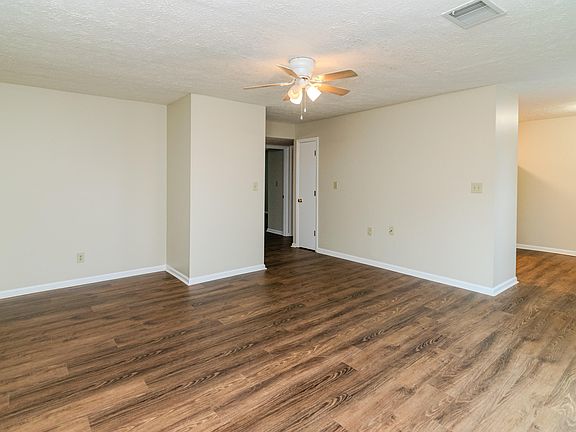 5th image of 1310 Louisville Rd APT 71